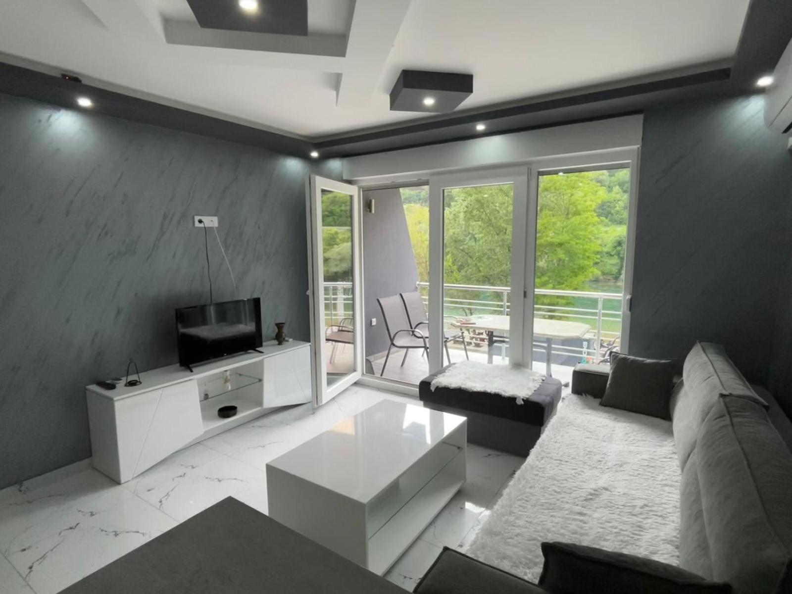 Zlatna Plaza Apartment Bratunac Room photo