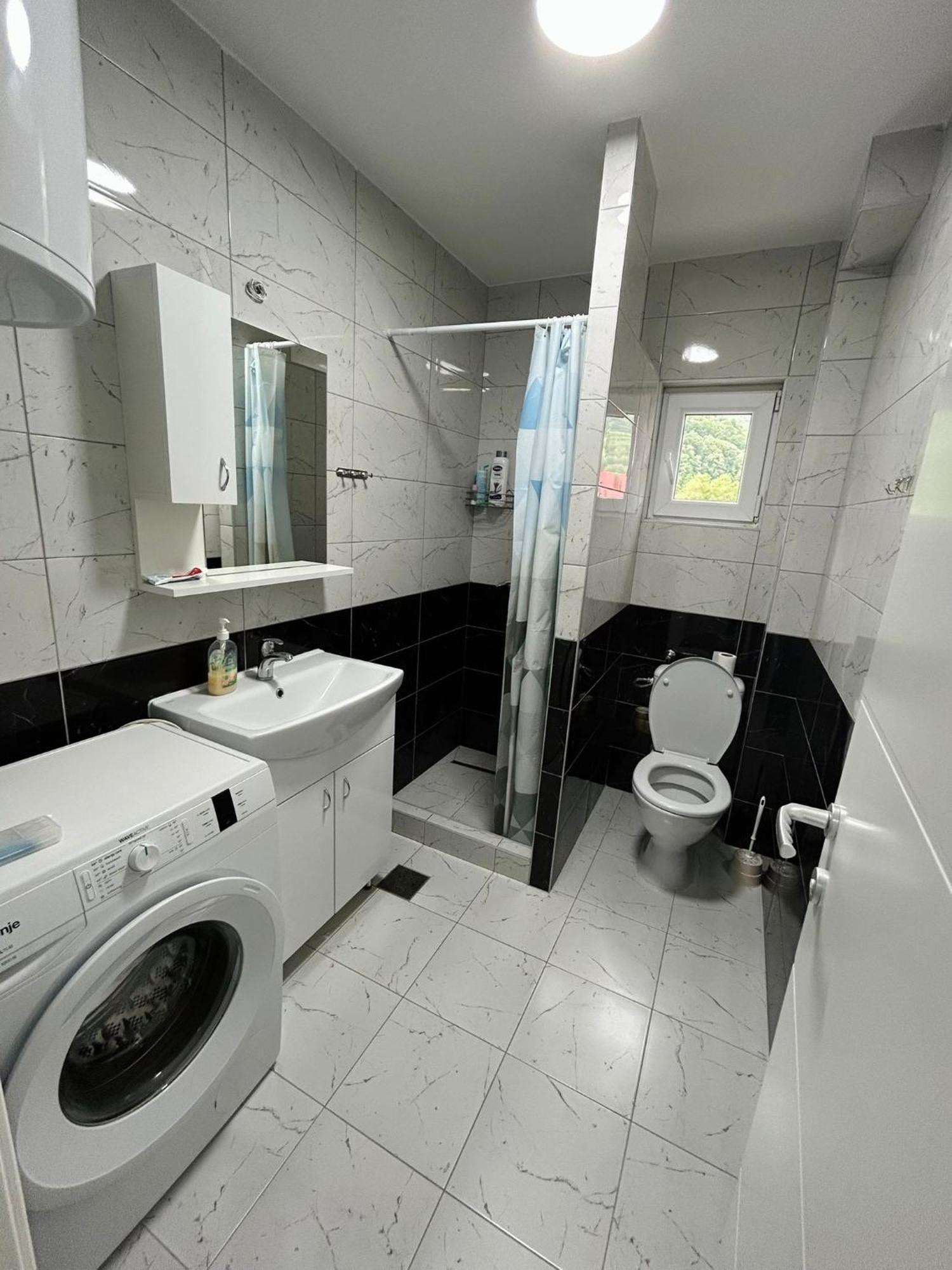 Zlatna Plaza Apartment Bratunac Exterior photo
